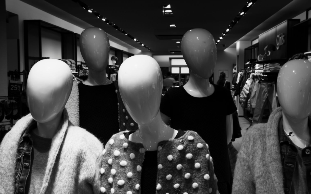 Mode féminine sophistiquée entre innovation durable et élégance intemporelle