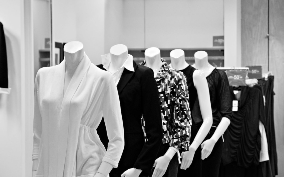 Élégance fonctionnelle: tendances minimalistes et innovations mode femme