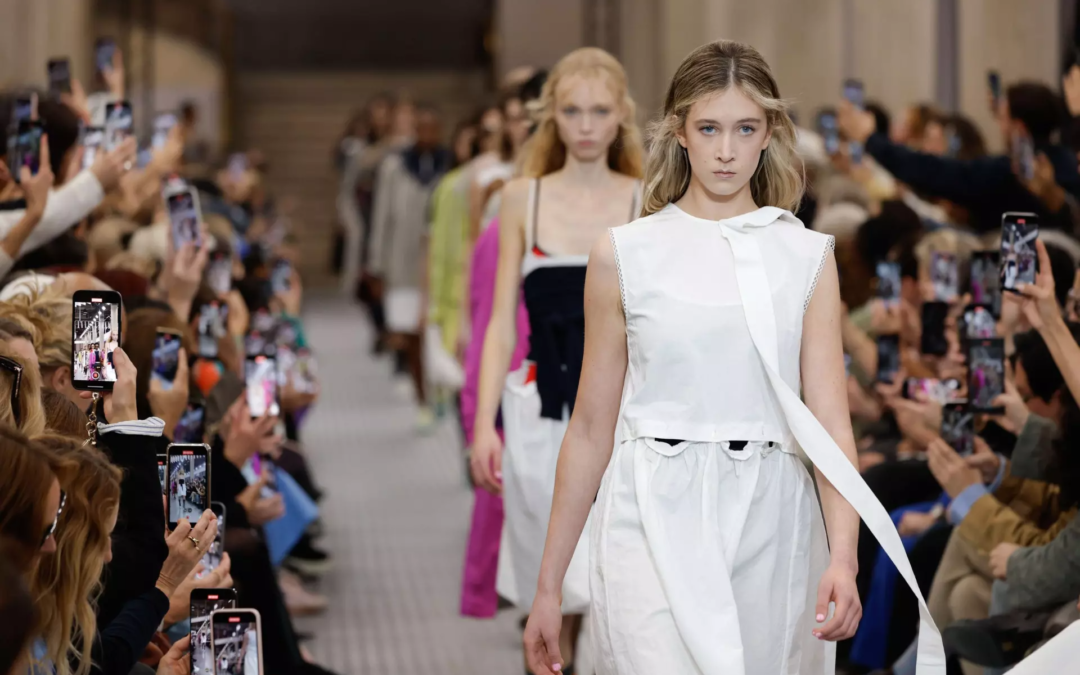 Fashion Week Paris 2025 aujourd’hui: voici pourquoi Jacquemus triomphe