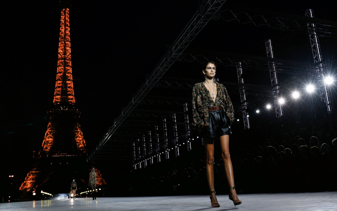 Fashion Week Paris : pourquoi Balenciaga & Westwood fascinent ?