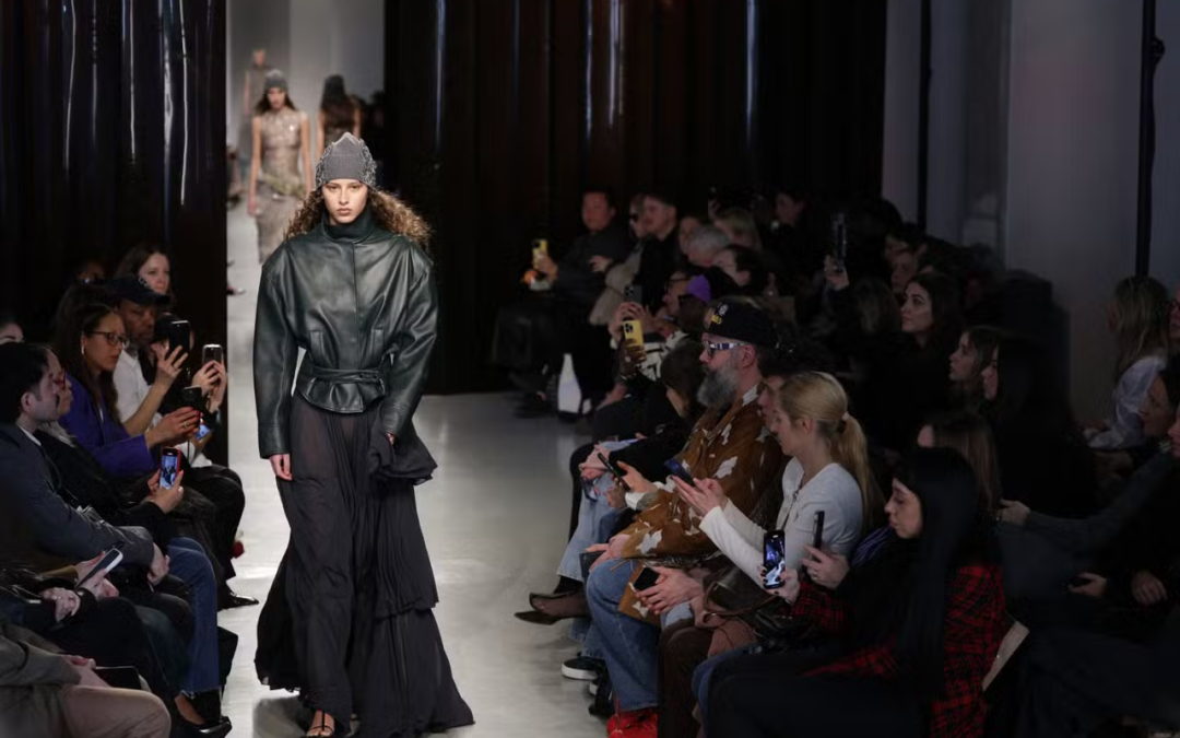 Fashion Week de Paris ce matin : ce détail écolo qui change tout ?